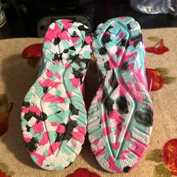 Fila Kids Pink Sneakers - Picture 4 of 4